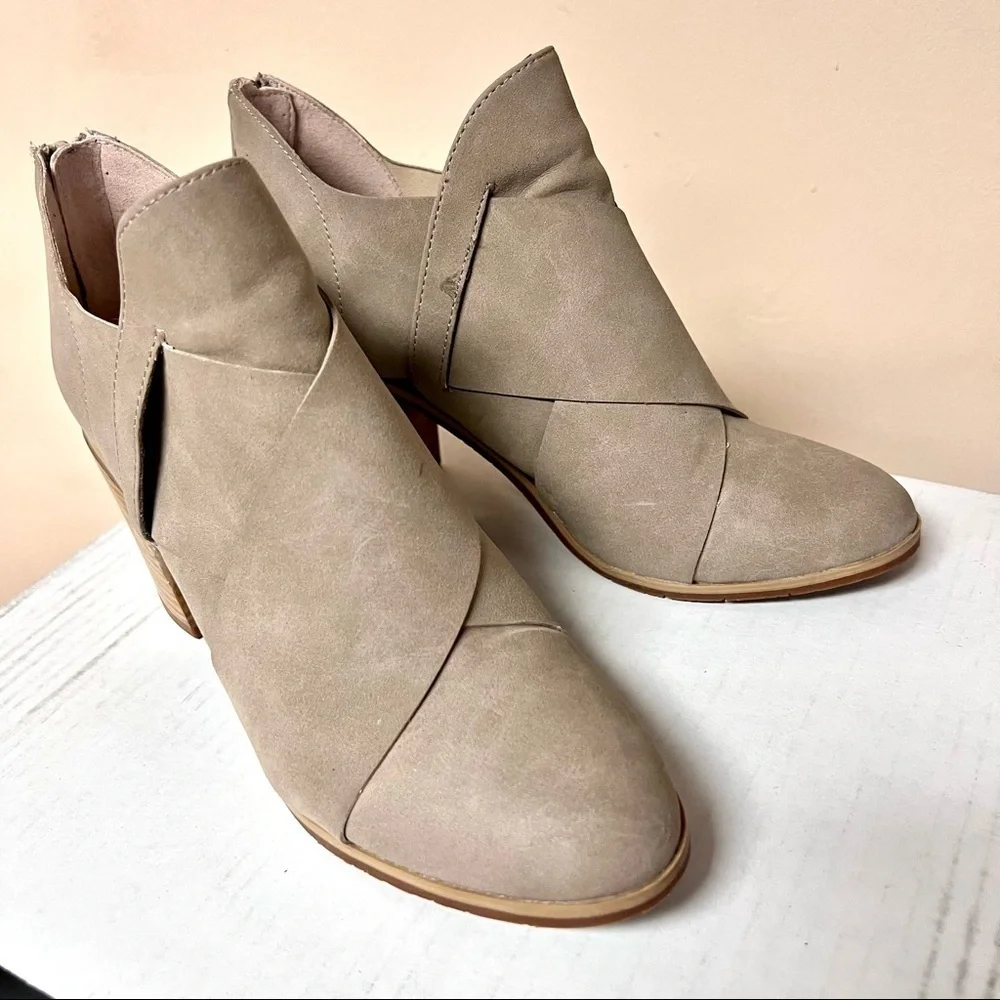 BC Footwear bc born